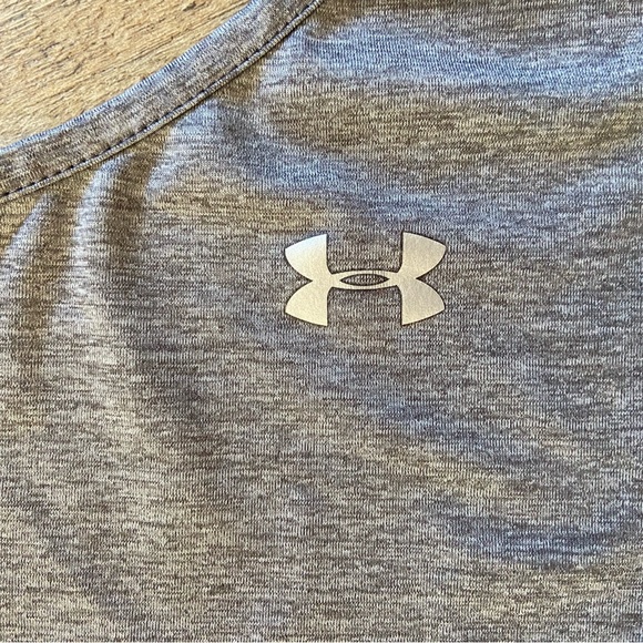 UNDER ARMOUR TANK TOP FITNESS GRAY HEAT GEAR SIZE XL - Picture 3 of 5